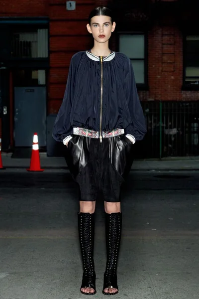 Look 34